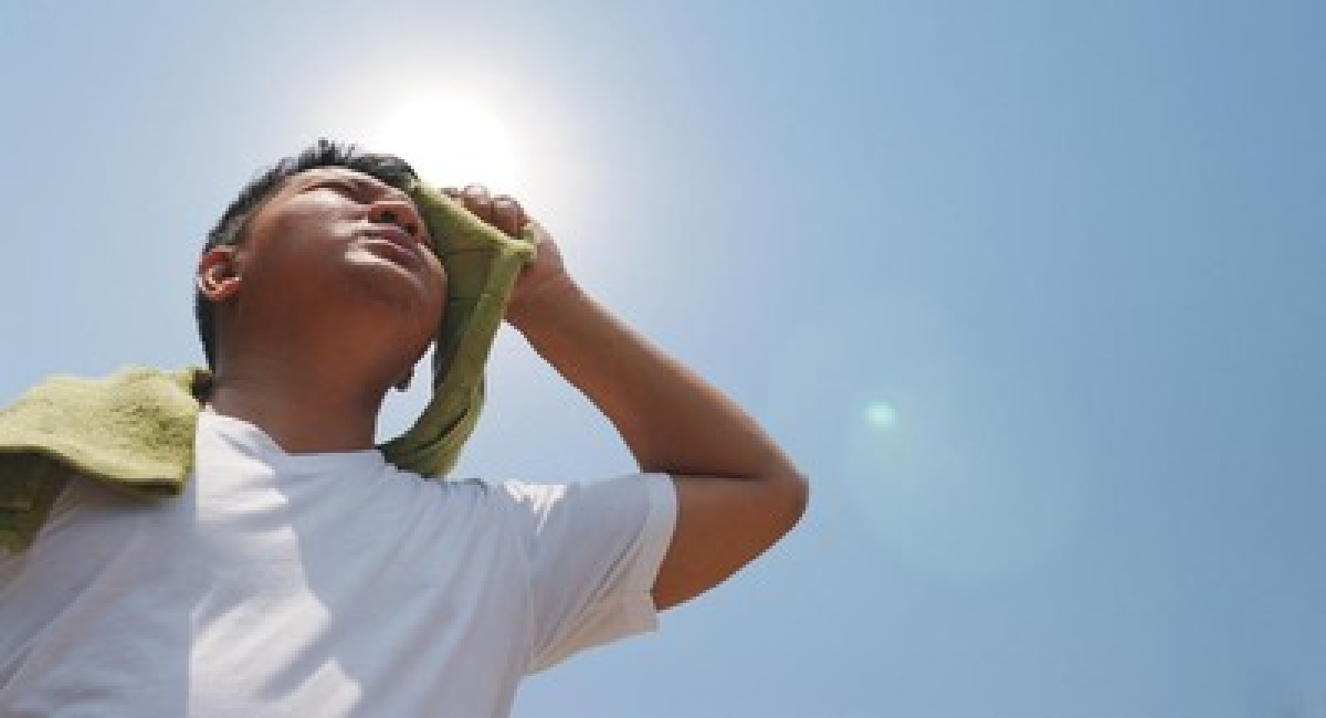 8 Cara Merawat Tubuh Saat Musim Panas Ekstrem Melanda: Ingat Minum Air Putih!