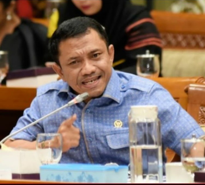 Jangan Dipolitisasi Pemerintah Dalam Tangani Covid-19, Anggota DPR RI: Mari Rakyat Indonesia Bersatu Lawan Corona