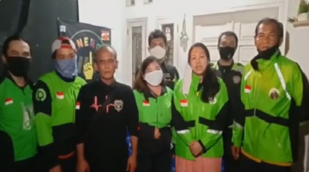 Viral Video Sekelompok 'Driver Ojol' untuk Tidak Ikut Demo Hari ini, Netizen Penasaran: Cuci Jaket di Mana?