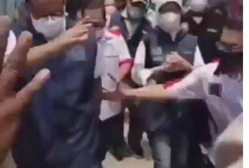 Video Anies Baswedan Terperosok Selokan Dikomentari Ferdinand Hutahaean: Coba Kalau 2 Meter Dalamnya, Bakal Seru Tuh!