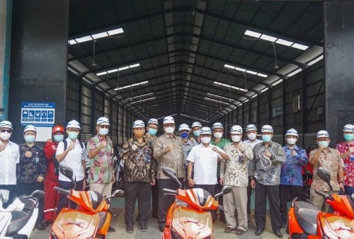 Dr. Moeldoko Kunjungi Pabrik Motor Listrik Gesits di Cileungsi, Ketum PERIKLINDO: Optimis Jadi Komoditas Pasar Global
