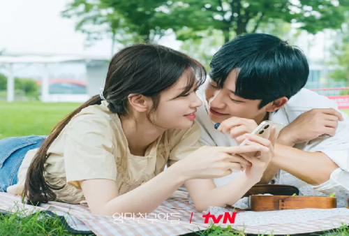 Bikin Ingat Cinta Pertama! Ini Dia Deretan Drakor Romantis Teman Masa Kecil yang Paling Menguras Air Mata!