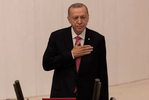 Ambil Sumpah, Erdogan Resmi Perpanjang 3 Dekade Kekuasaannya 